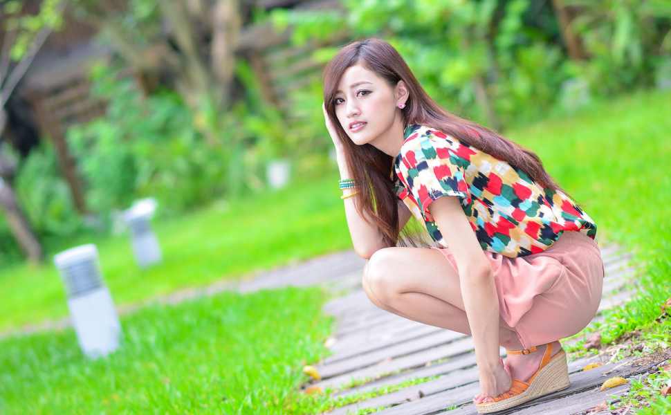 抖音网红芋泥肉肉包翻车？130万粉大咖“漏点”直播，下垂胸却狂赚眼球捞金不停！