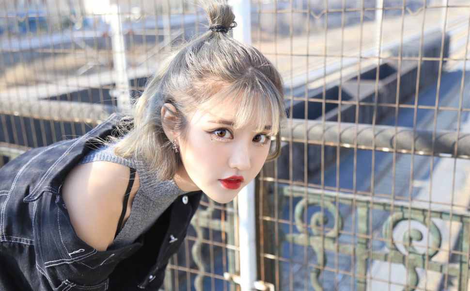 女博士PPT怒锤导师性骚扰？河海大学李梦媛硬核爆料周申蓓，利益输送+言语骚扰一锅端！